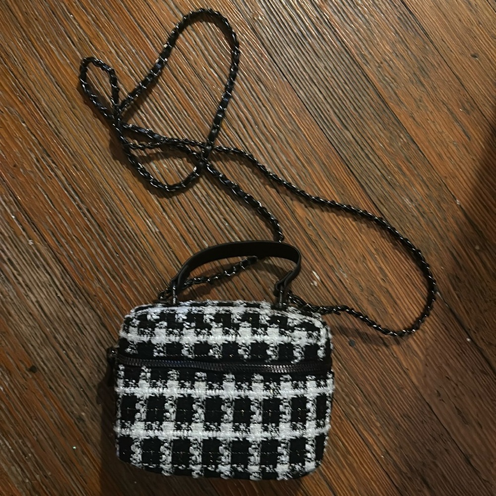 QUILTED BLACK AND WHITE MINI BAG BNWT NEVER USED